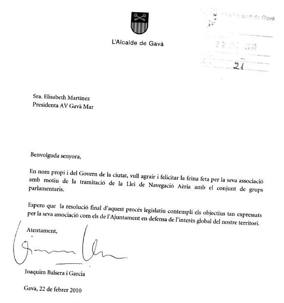 Carta de agradecimiento y felicitaci�n del alcalde de Gav� (Joaquim Balsera) a la AVV de Gav� Mar por las gestiones realizadas en la modificaci�n de la Ley de Navegaci�n A�rea (22 Febrero 2010) 